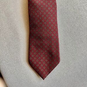 Resilio Vintage Maroon Geometric Wool Tie